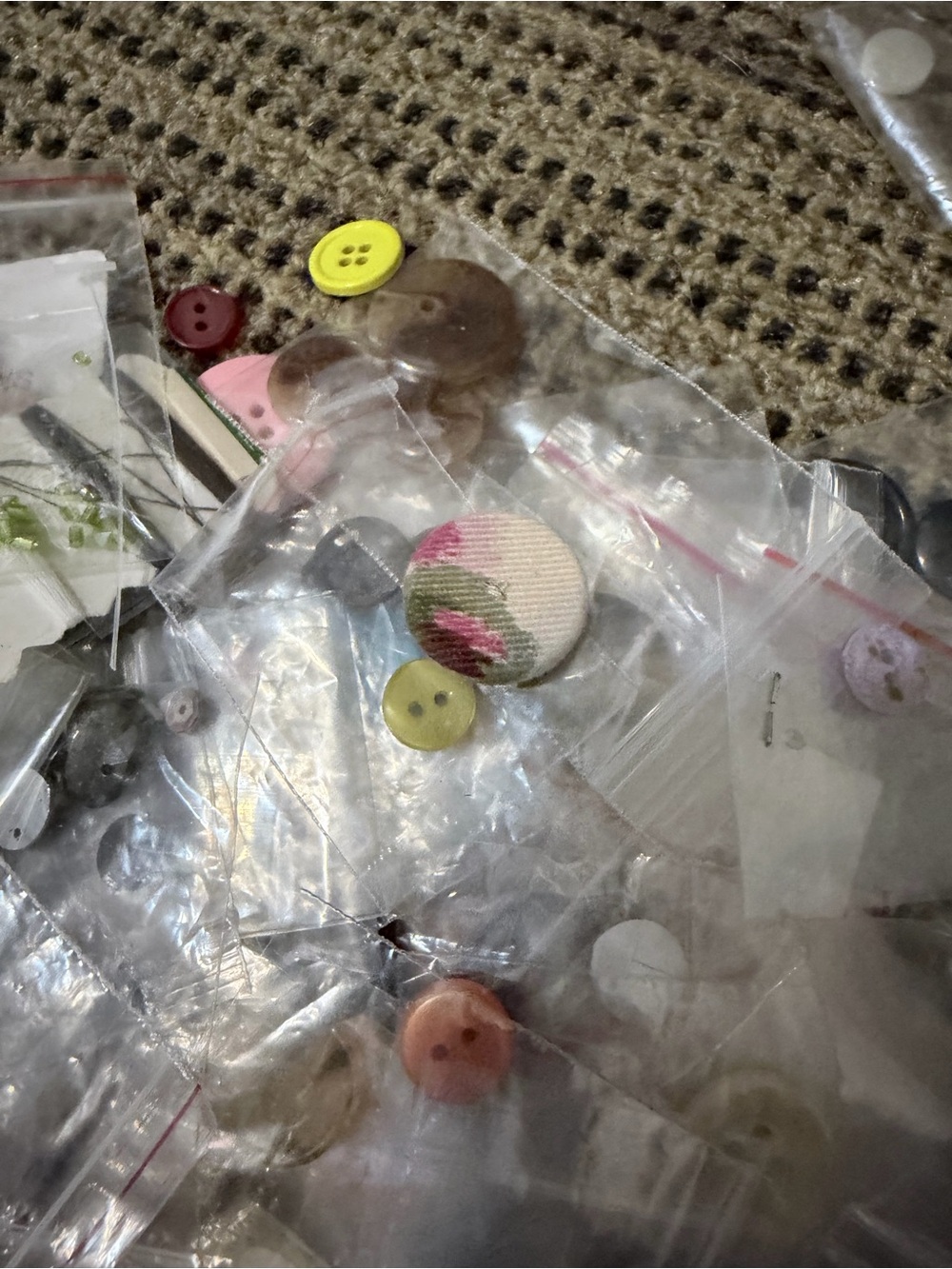 Assorted Buttons and Embellishments - Mixed Colors crafts sewing - Picture 8 of 8